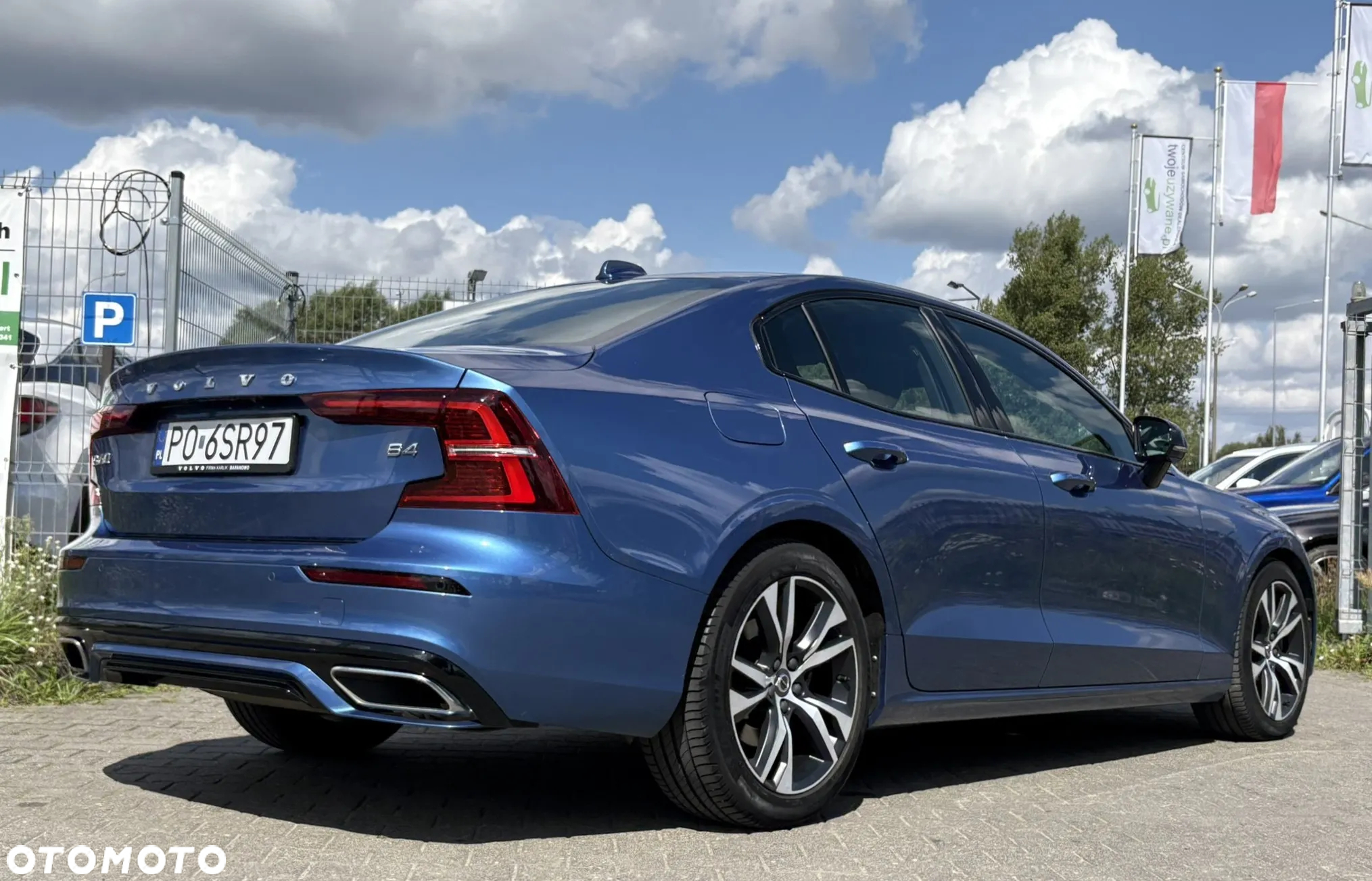 Volvo S60 B4 B R-Design - 9