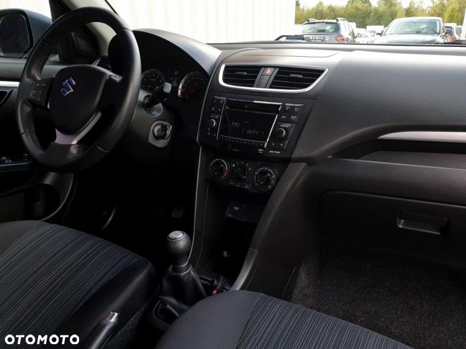 Suzuki Swift - 11