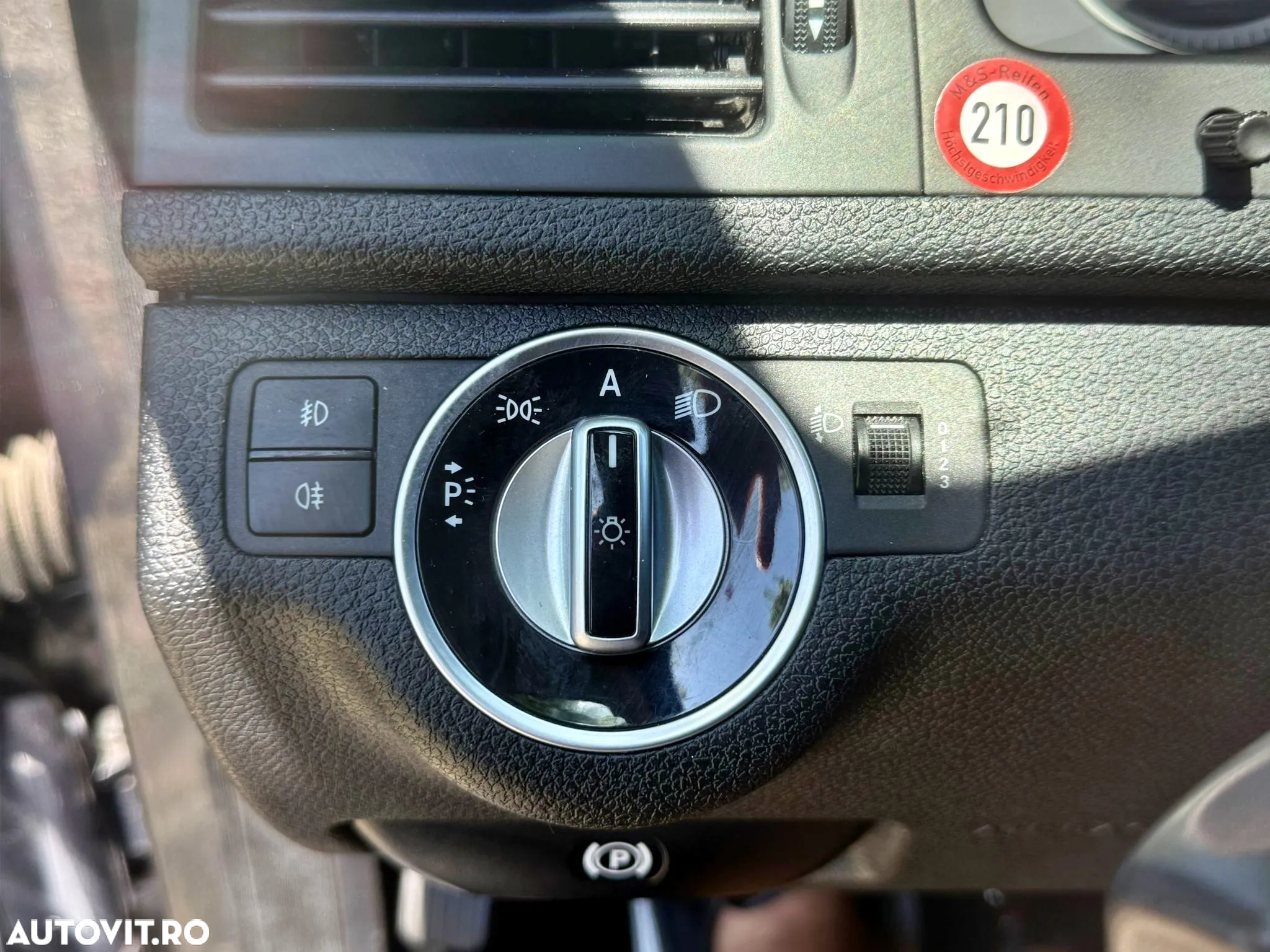 Mercedes-Benz C 220 (BlueTEC) d 7G-TRONIC Avantgarde - 12