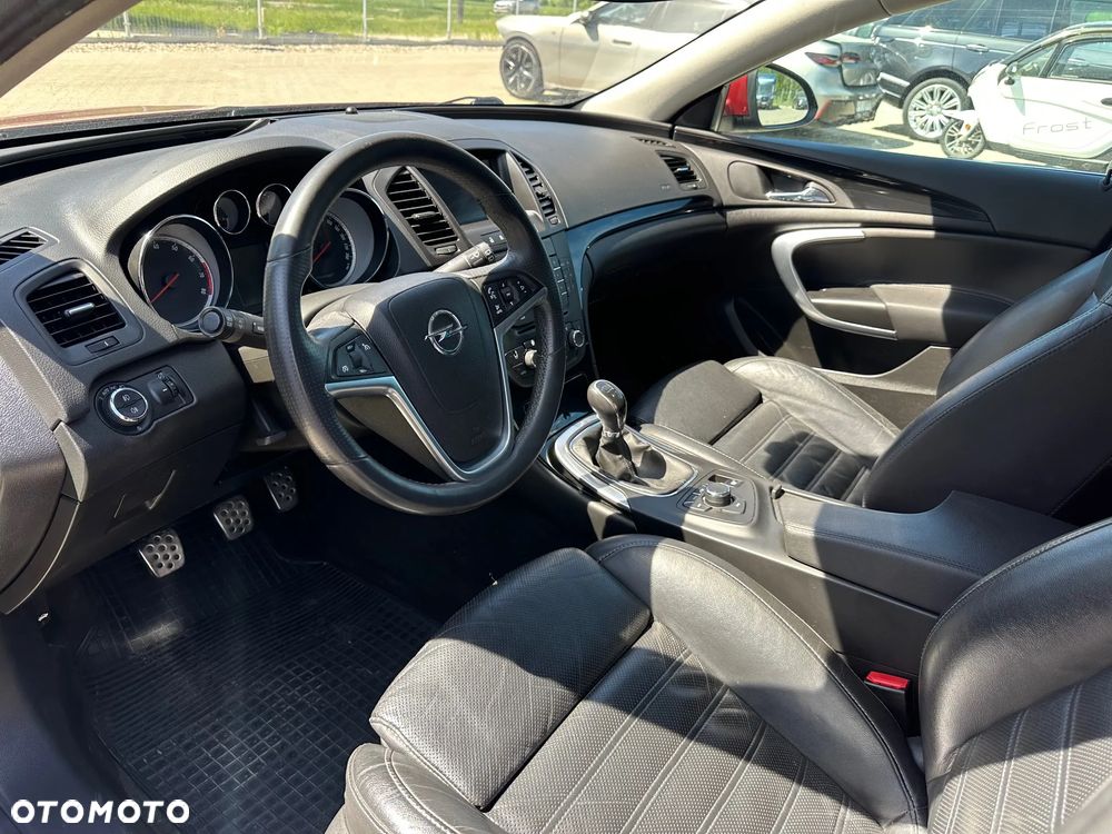 Opel Insignia - 10