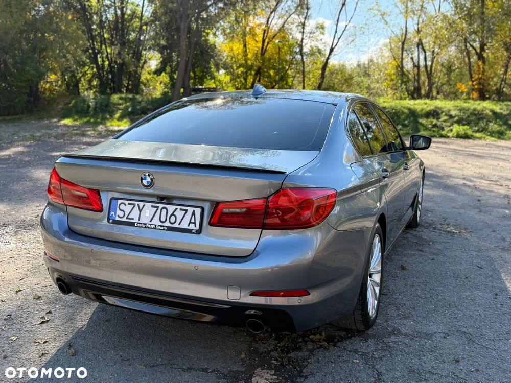BMW Seria 5 520d xDrive Luxury Line - 11