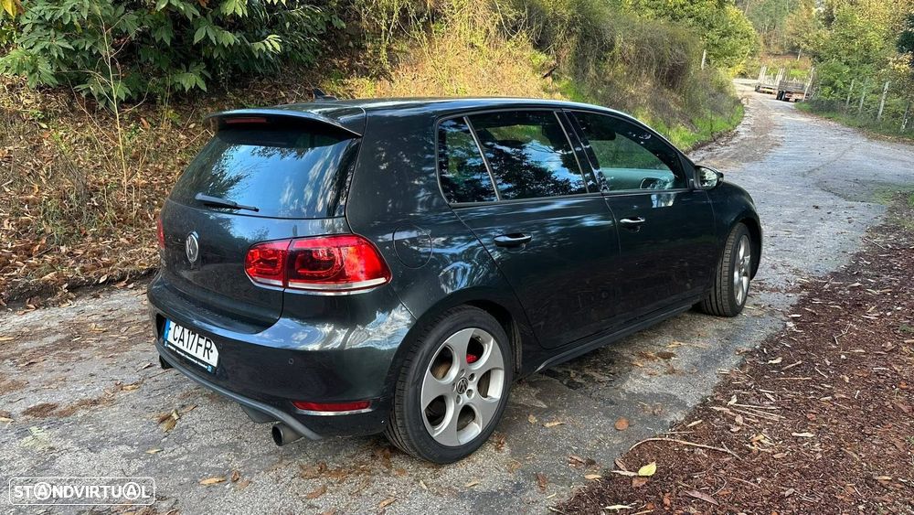 VW Golf 2.0 GTI DSG - 5