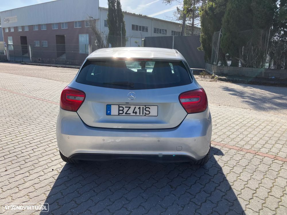 Mercedes-Benz A 180 (BlueEFFICIENCY) - 6