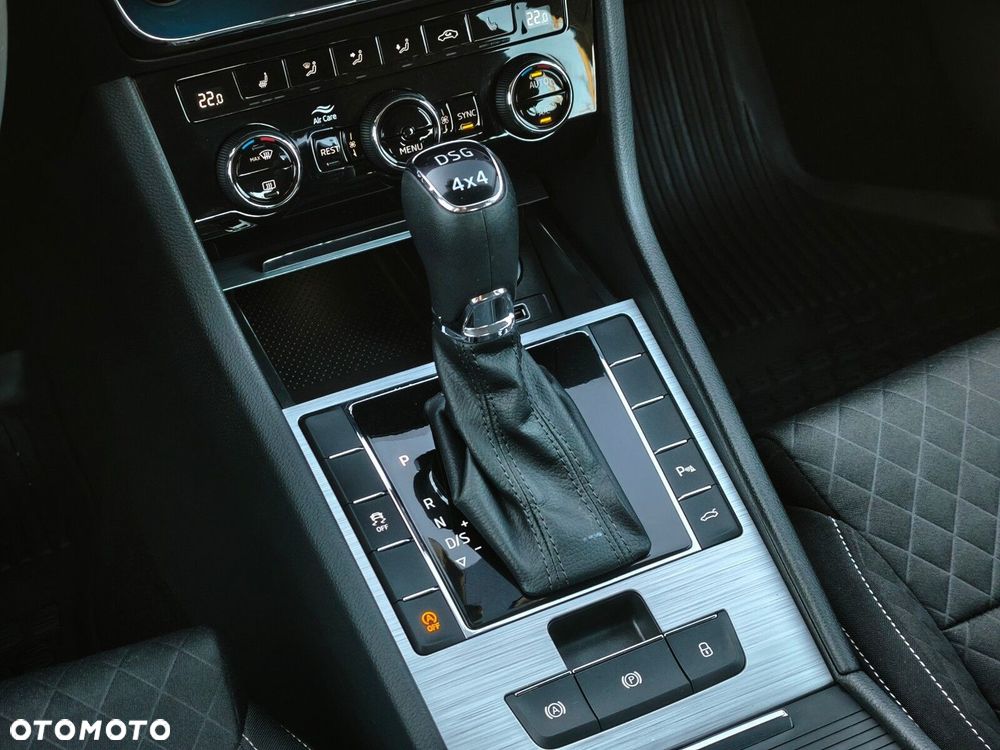 Skoda Superb 2.0 TDI SCR 4x4 Ambition DSG - 25