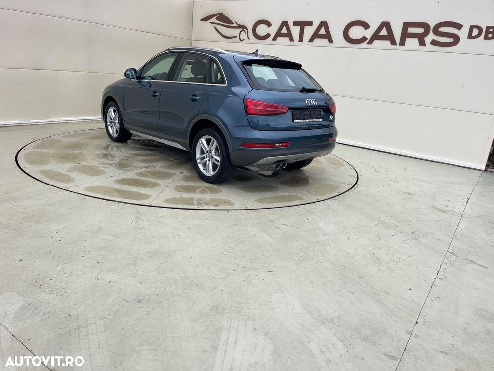 Audi Q3 2.0 TDI Quattro Stronic Design - 11