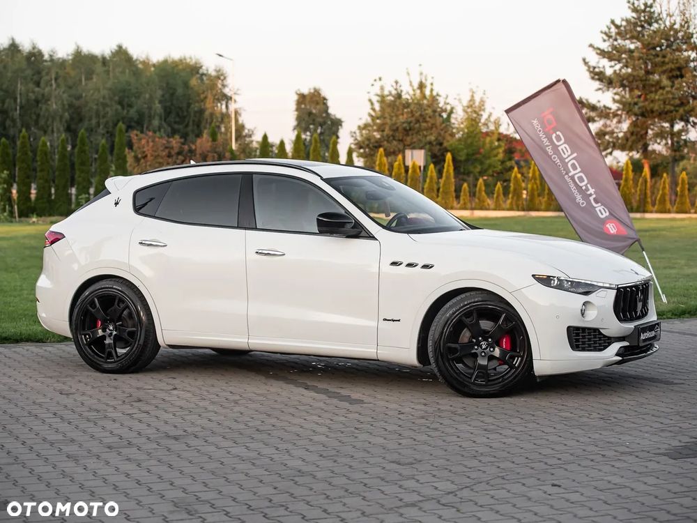 Maserati Levante Granlusso - 14