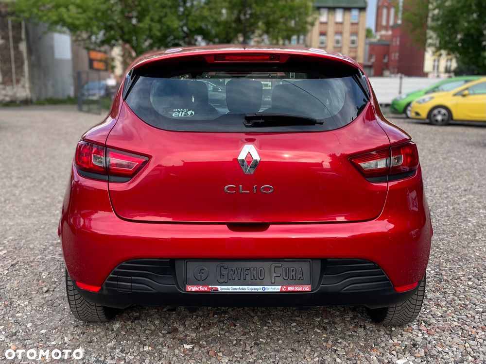 Renault Clio - 9