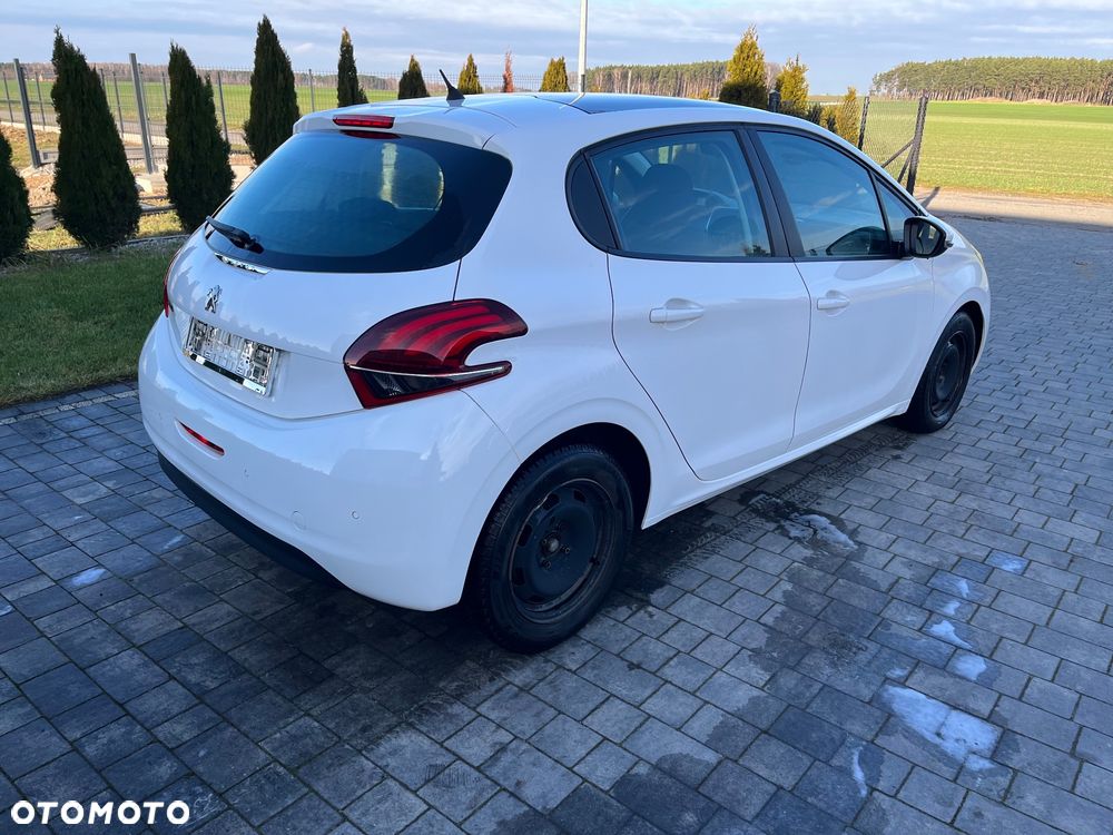 Peugeot 208 e-HDi FAP 115 Stop&Start Intuitive - 4