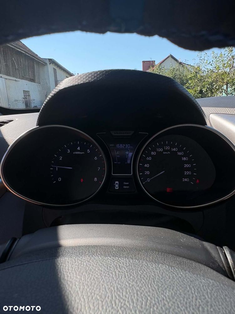 Hyundai Veloster 1.6 GDI Premium - 12