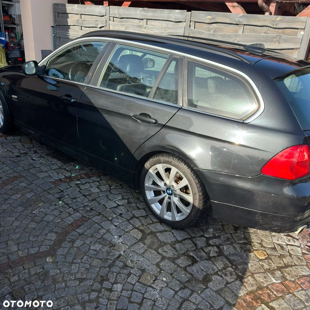 BMW Seria 3 320d Efficient Dynamics EU6 - 2