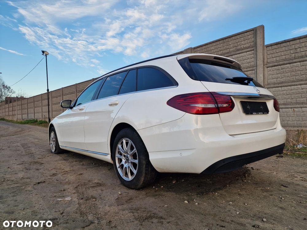 Mercedes-Benz Klasa C 180 d 9G-TRONIC Exclusive - 35