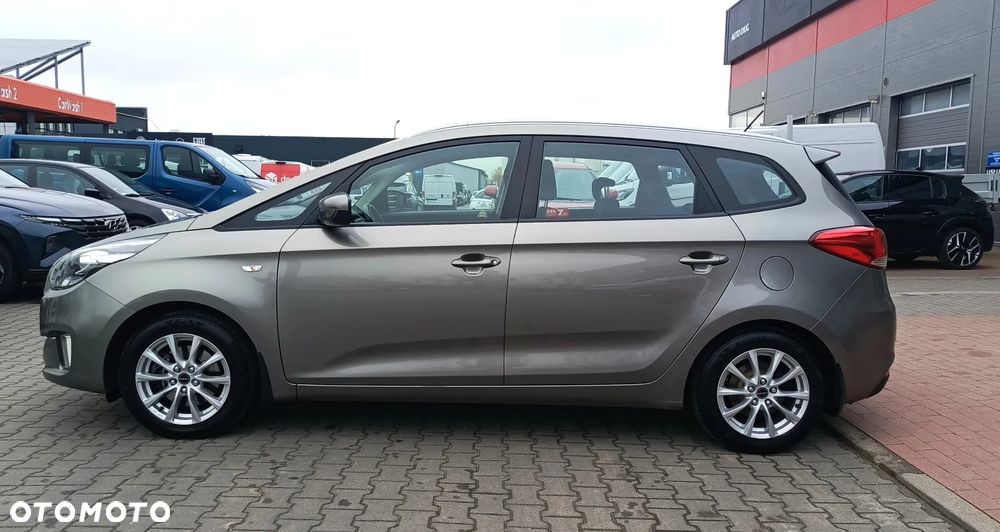 Kia Carens 1.6 GDI M - 5