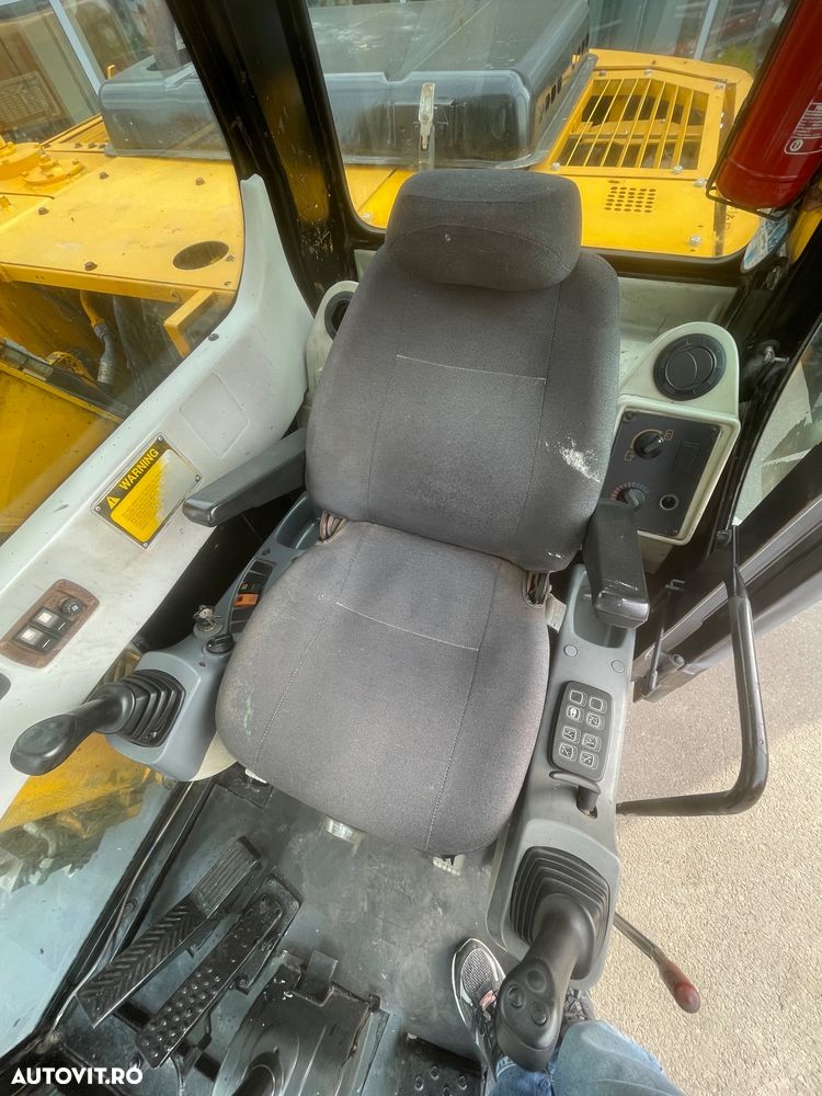 JCB JS1033 - 15