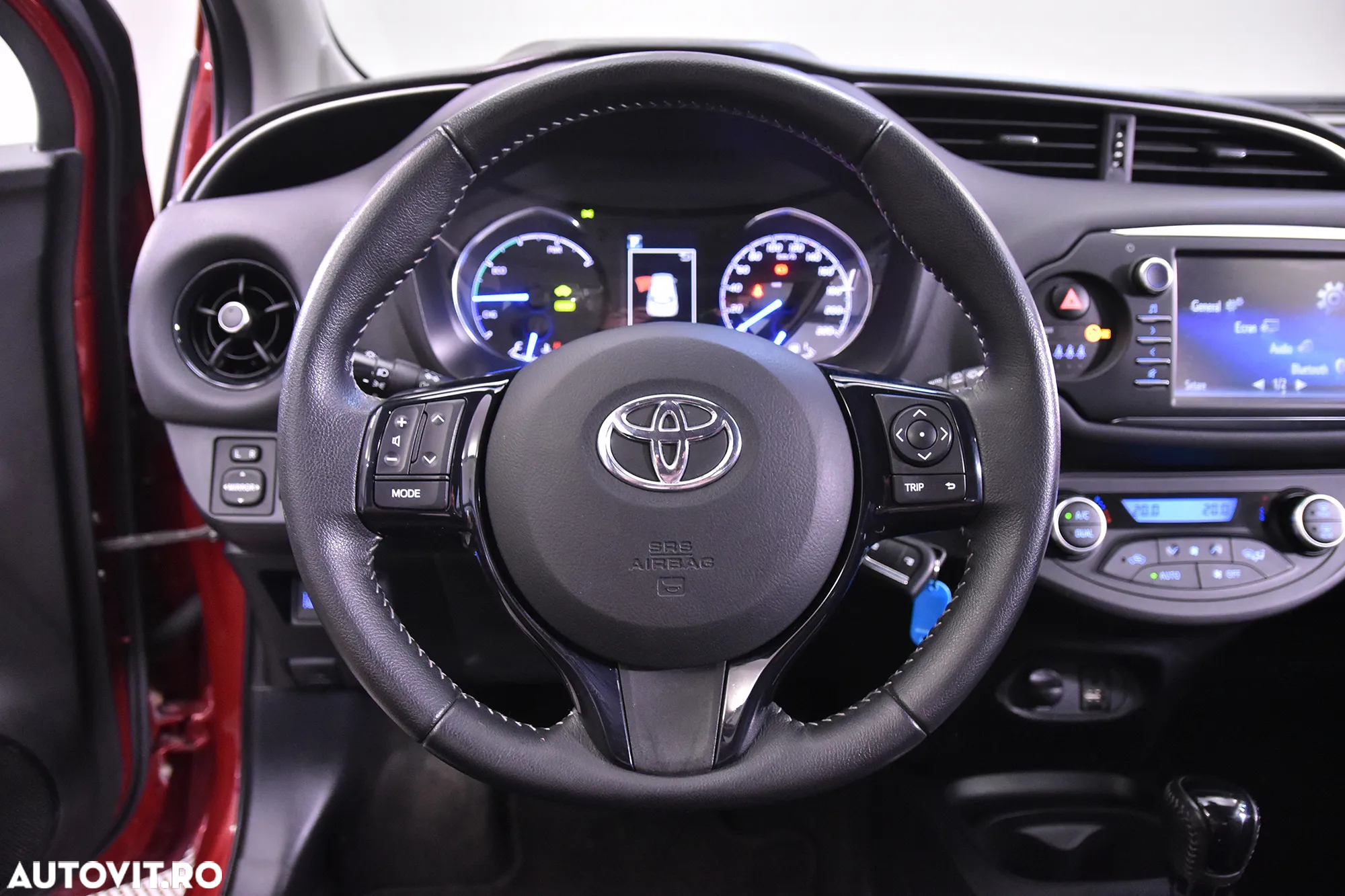 Toyota Yaris - 16