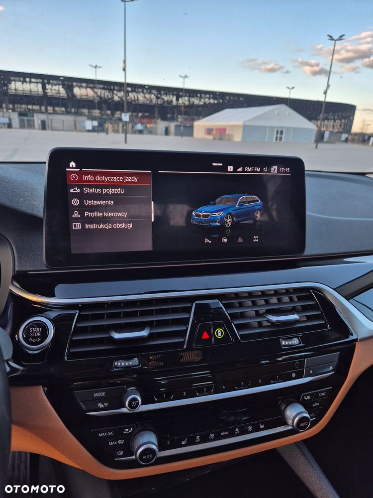 BMW Seria 5 520d Sport Line sport - 12