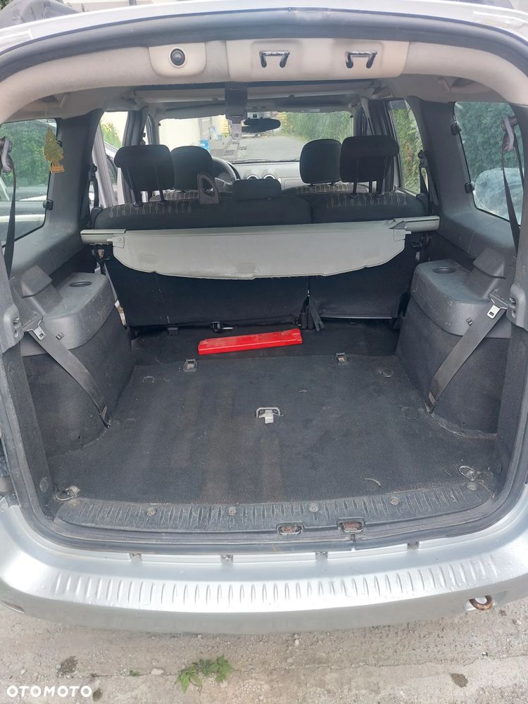 Dacia Logan 1.6 16V Laureate BL - 7