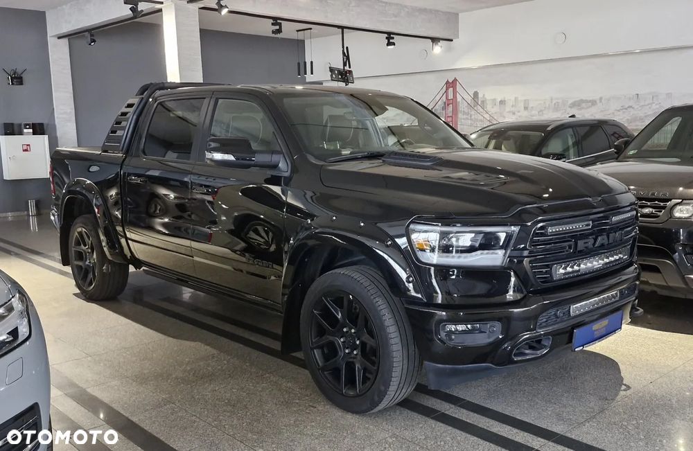RAM 1500 Crew Cab Laramie - 2