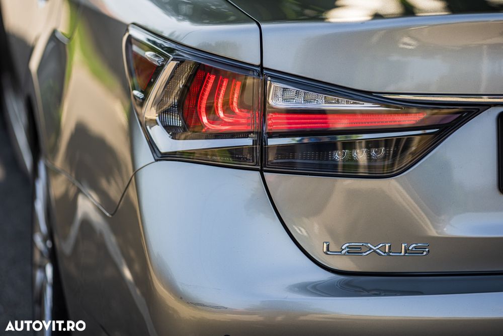 Lexus Seria GS 450h - 32