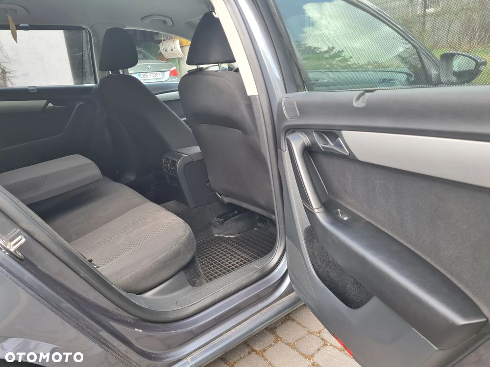 Volkswagen Passat 2.0 TDI Comfortline Optimum - 19