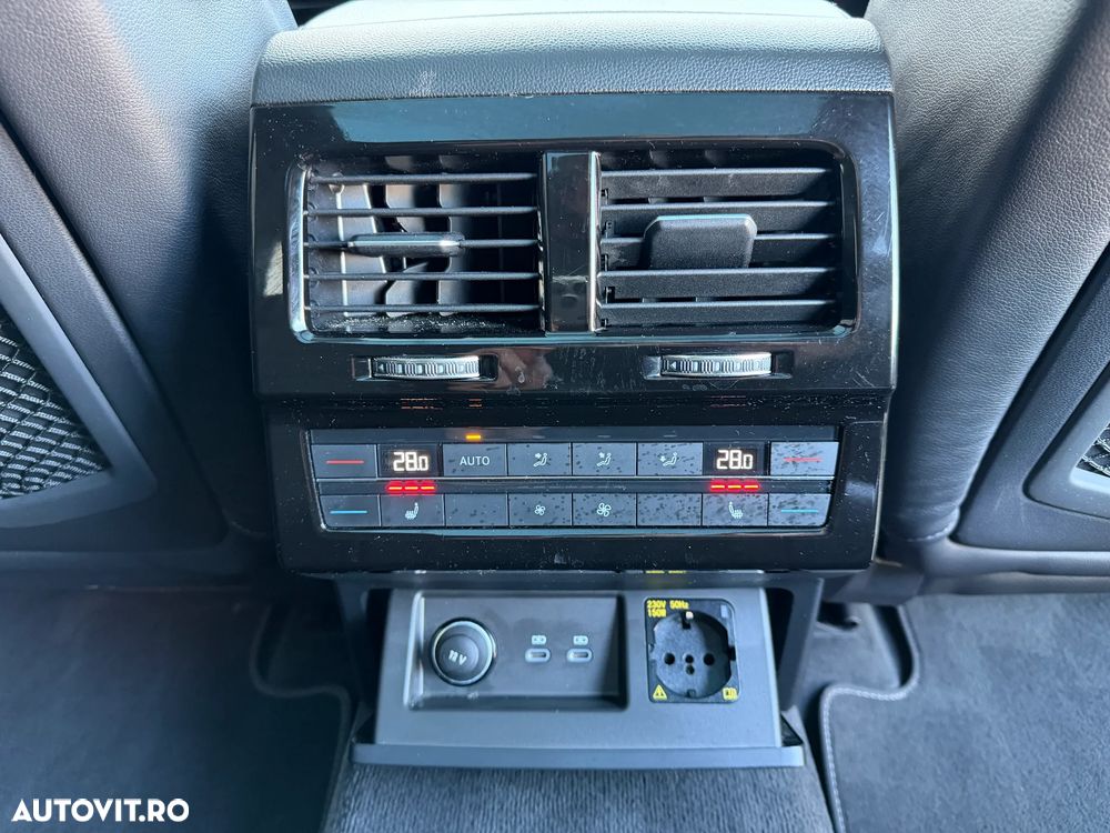 Volkswagen Touareg V6 TDI R-Style - 8