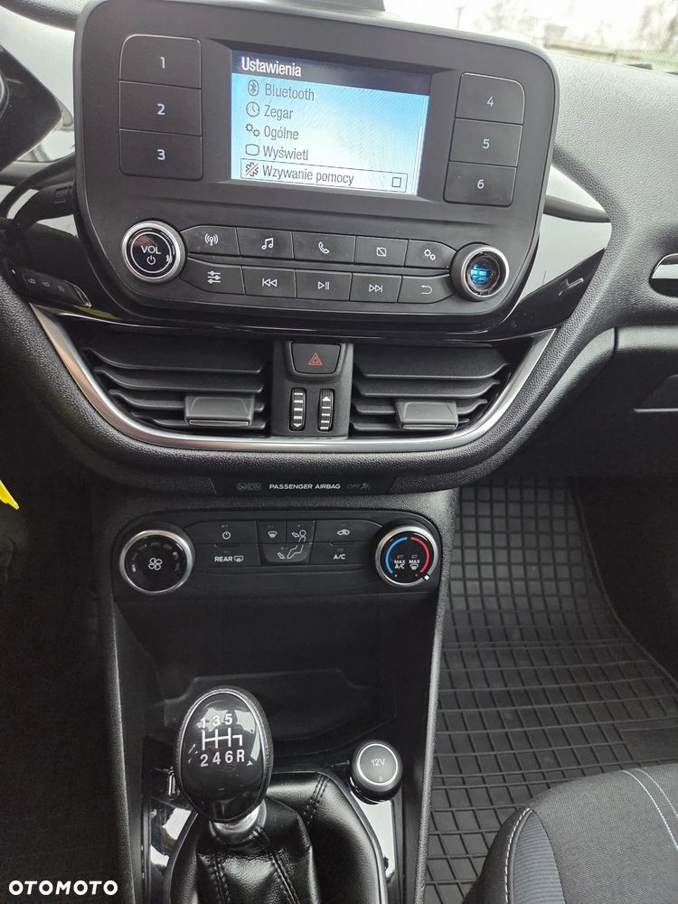 Ford Fiesta 1.0 EcoBoost S&S TREND - 11