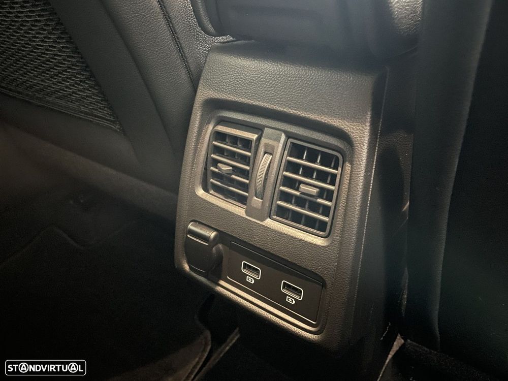 Renault Captur 1.0 TCe Intens - 58