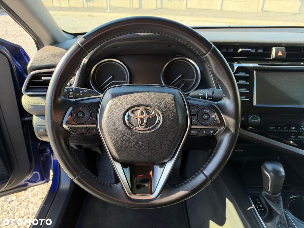 Toyota Camry 2.5 Hybrid Comfort CVT - 16
