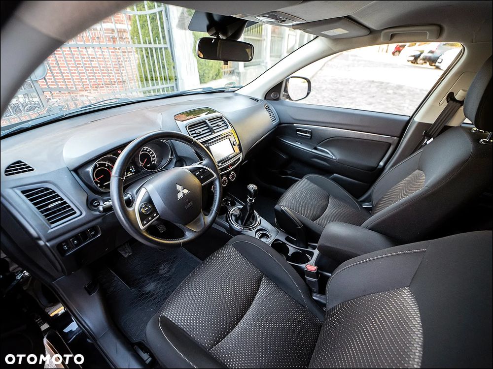 Mitsubishi ASX - 12