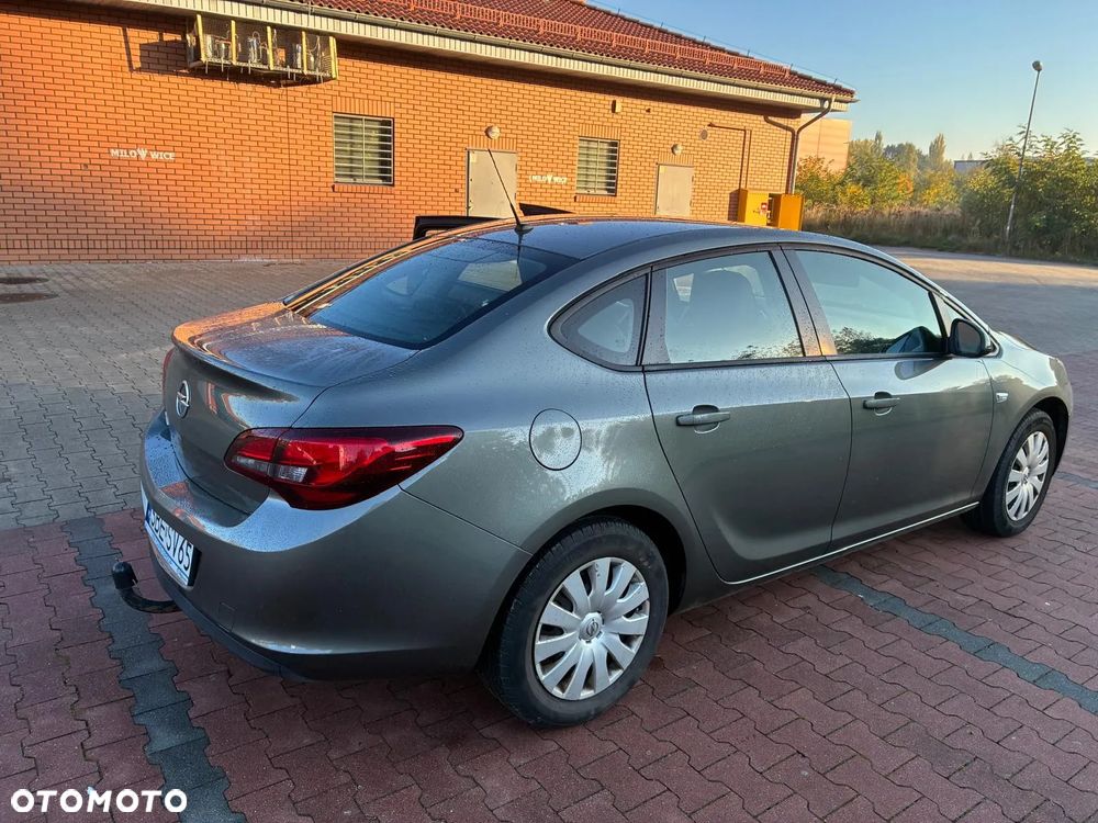 Opel Astra 2017 photo 4