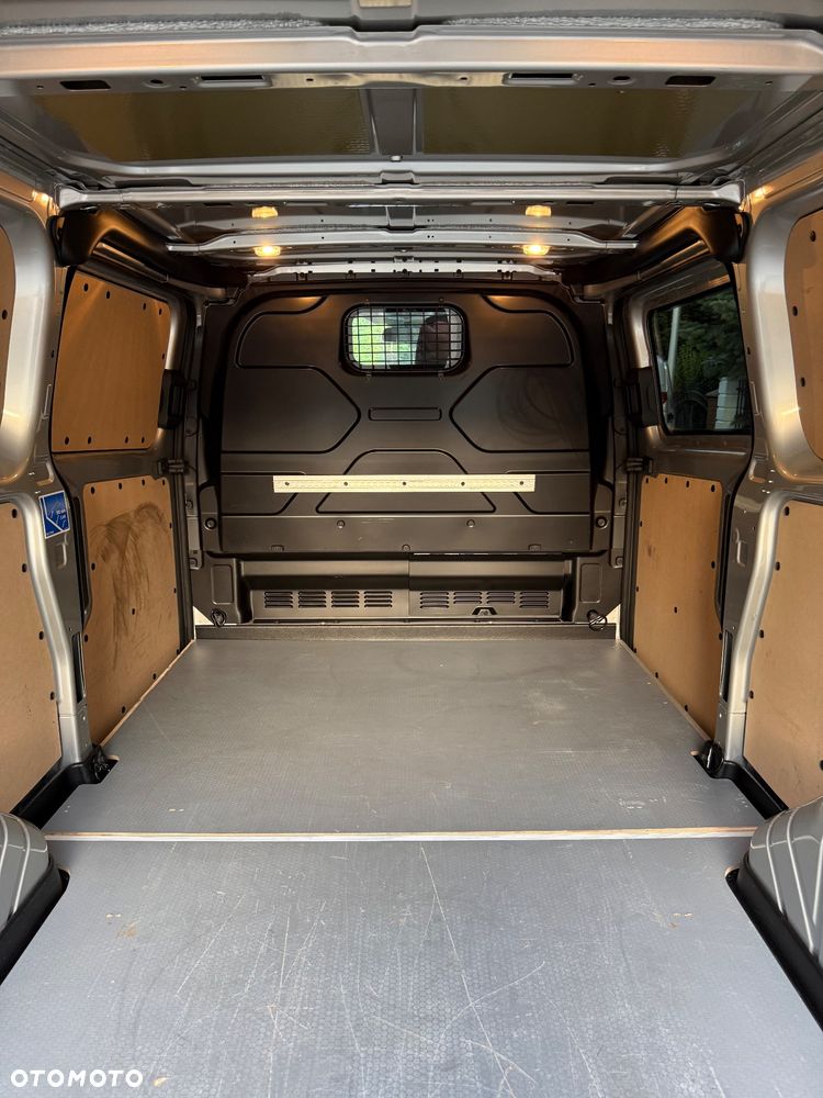 Ford Transit Custom - 28