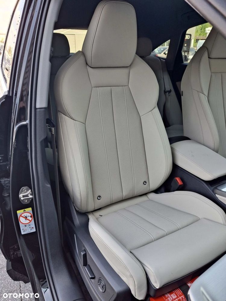 Audi Q5 Sportback - 17