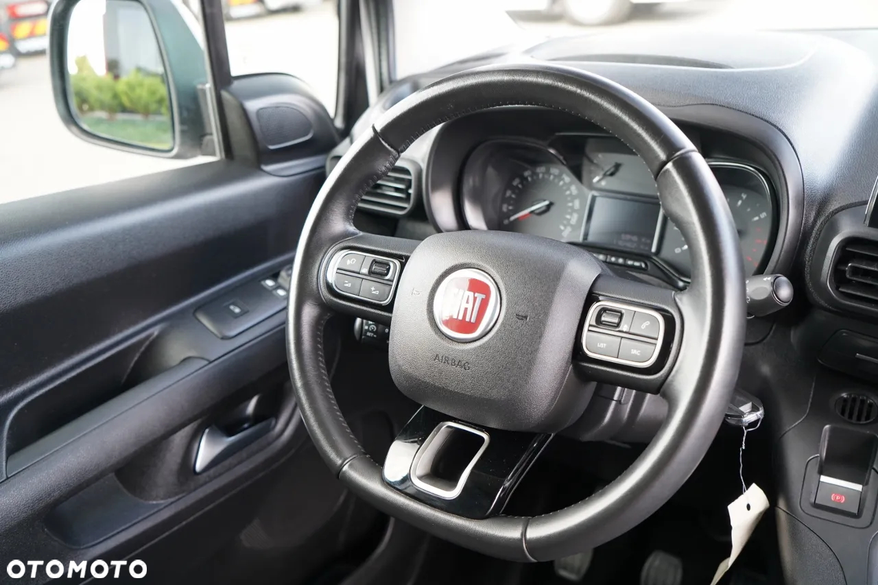 Fiat DOBLO  / FURGON / BLASZAK / 2023 R  / SPROWADZONY - 26