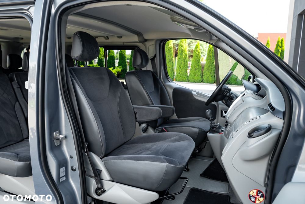 Renault Trafic FAP Grand Passenger Black Edition - 33