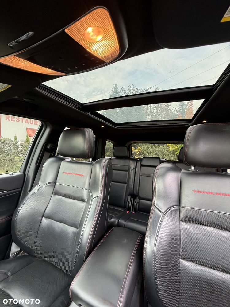 Jeep Grand Cherokee - 26
