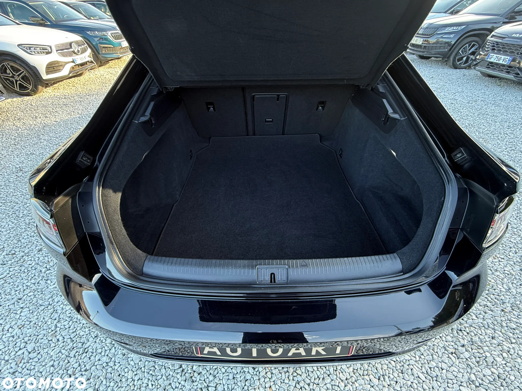 Volkswagen Arteon 2.0 TDI R-Line DSG - 33