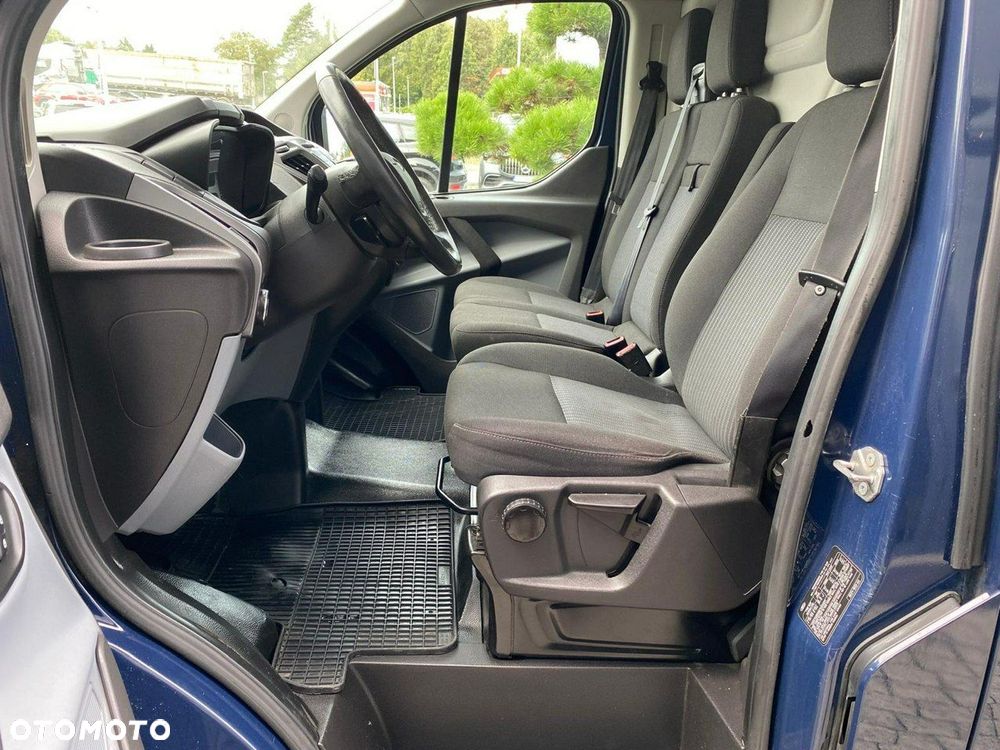 Ford Transit Custom - 8