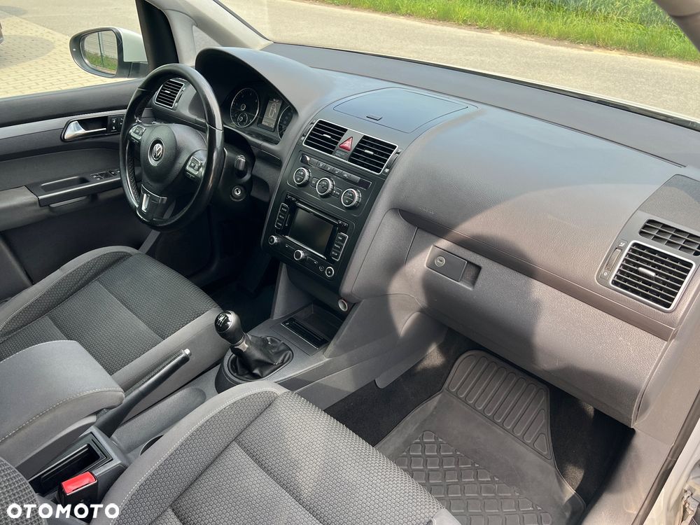 Volkswagen Touran 1.6 TDI DPF Comfortline - 10