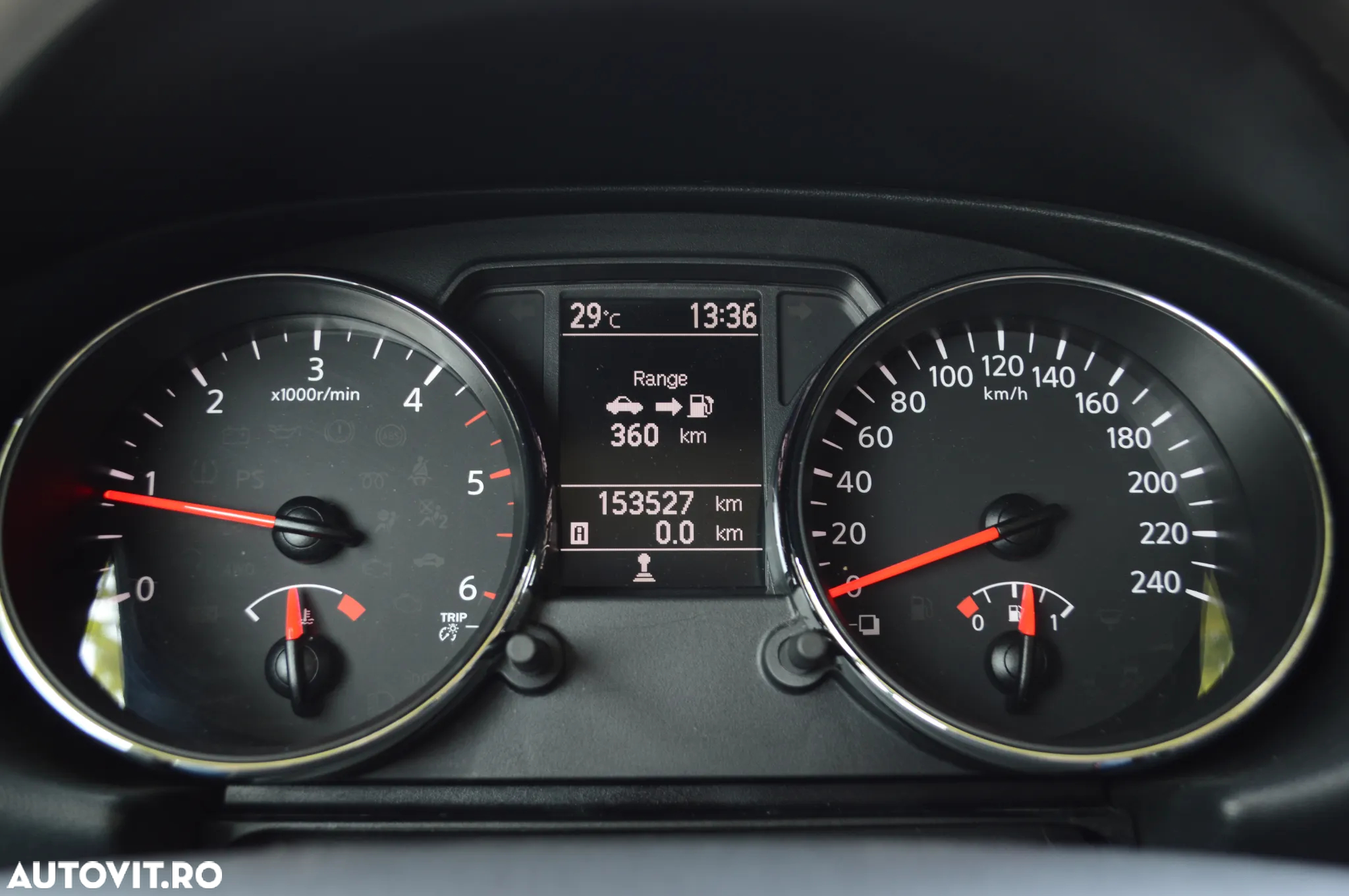 Nissan Qashqai 1.5 DCI Start/Stop N-Connecta - 30
