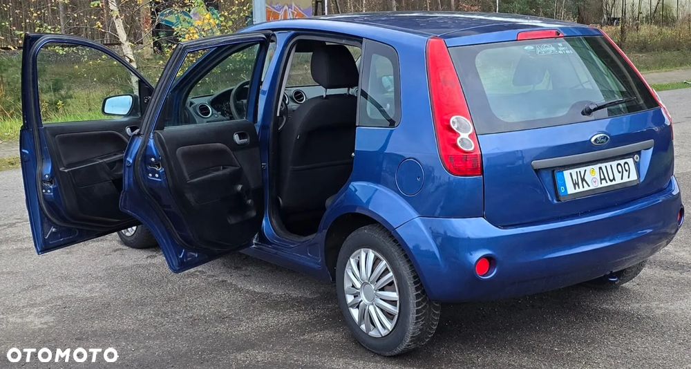 Ford Fiesta 1.3 Connection - 12