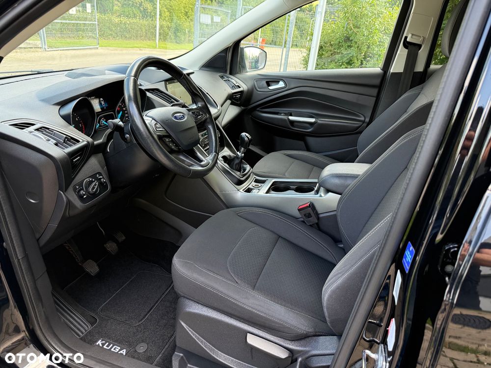 Ford Kuga 1.5 EcoBoost 2x4 Titanium - 9
