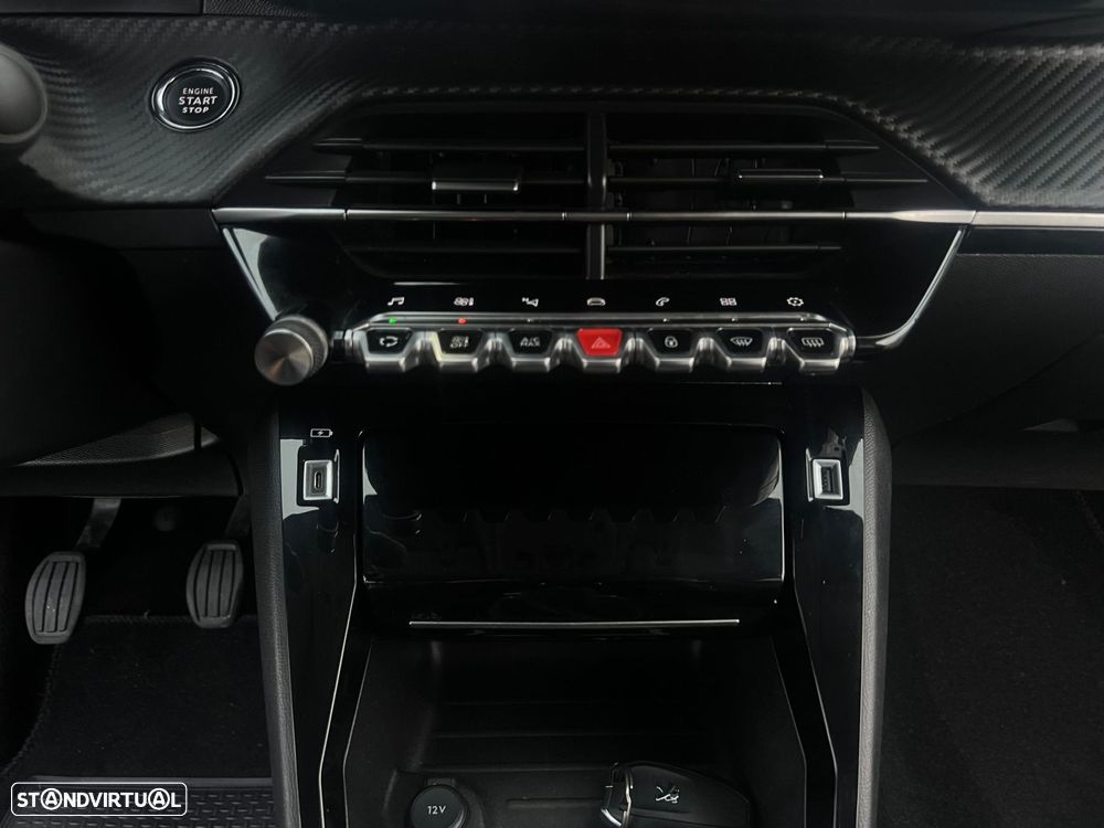 Peugeot 2008 1.2 PureTech Allure - 15