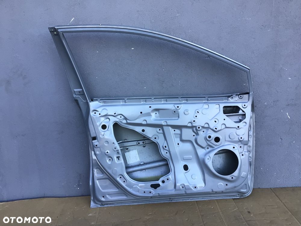 Drzwi przednie lewe Toyota Corolla E21 - 5