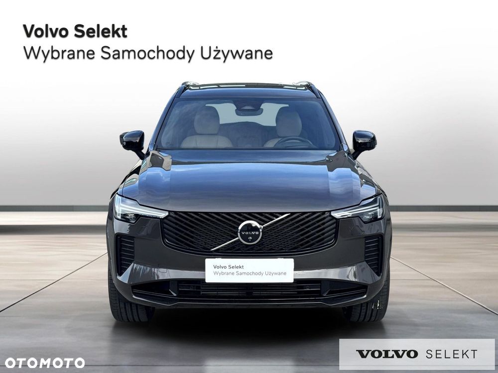 Volvo XC 90 - 9