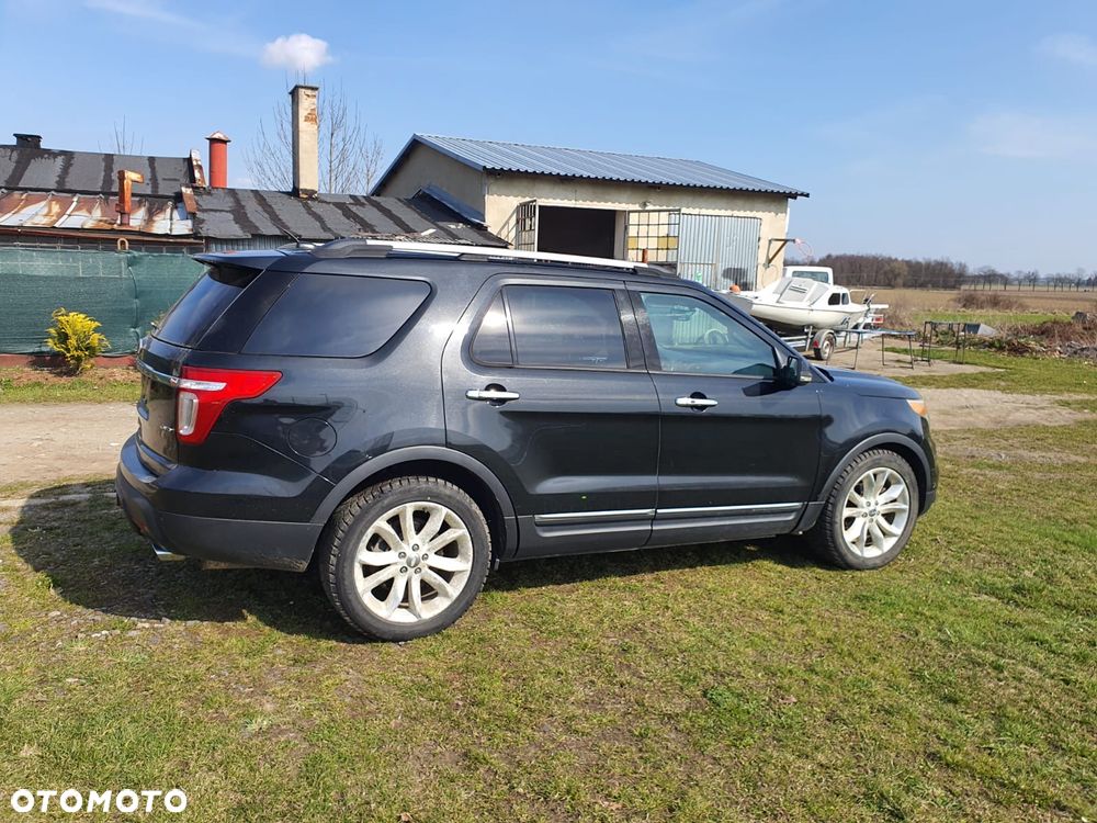 Ford Explorer - 4