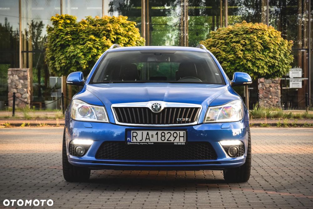 Skoda Octavia 2.0 TSI RS - 29