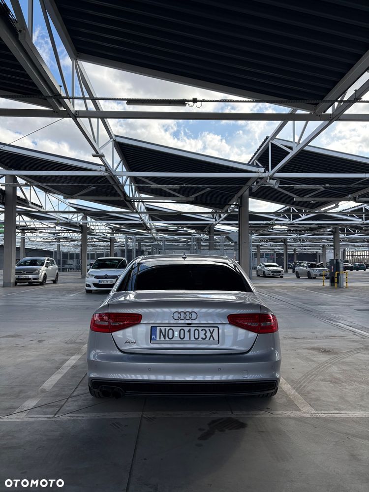 Audi A4 Limousine - 5