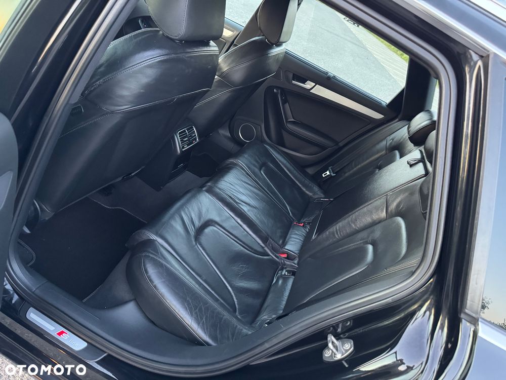 Audi A4 Avant 2.0 TDI - 20