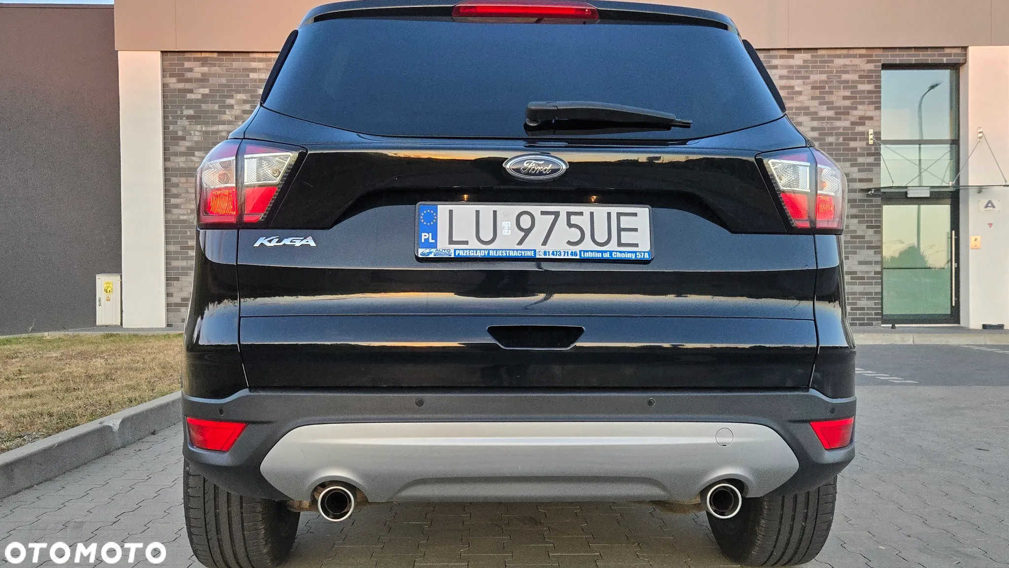 Ford Kuga 1.5 EcoBoost 2x4 Titanium - 4