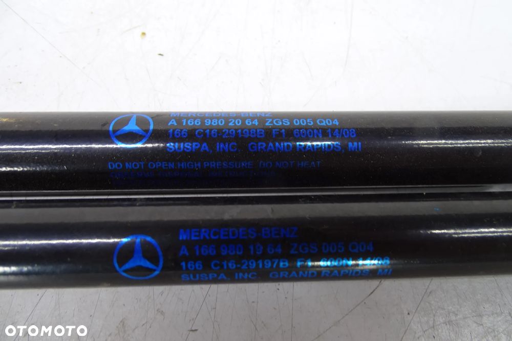 Siłownik KLAPY MERCEDES ML 166 ML166 A1669802064 A1669801964 - 4