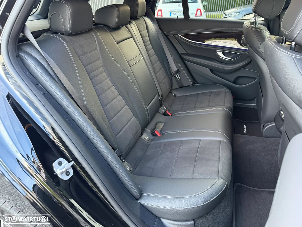 Mercedes-Benz E 300 de AMG Line 4Matic - 27